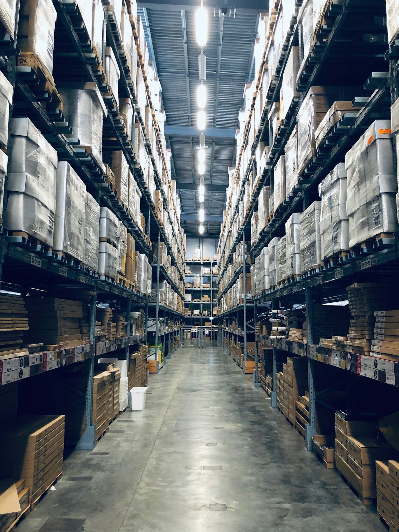 Fulfillment & Logistics Warehouse